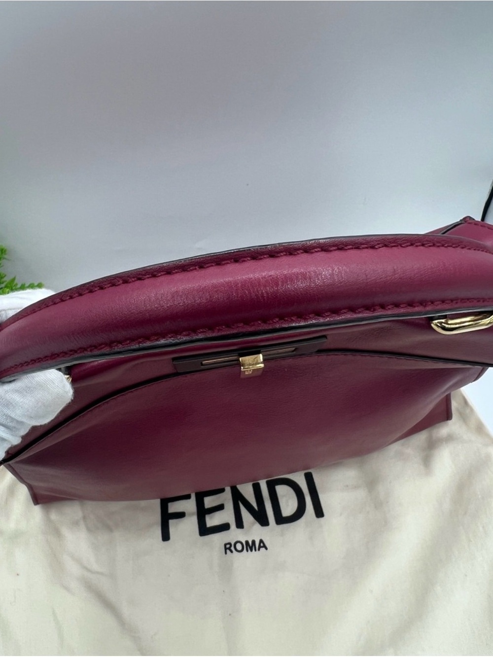 Fendi Medium Peekaboo in Burgundy Leather - Picture 5 of 10
